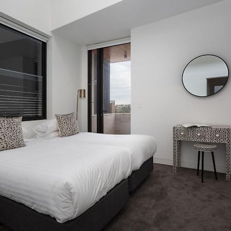 Stylish 2-Bed Apartment With Bbq Patio Near Beach Sydney Luaran gambar