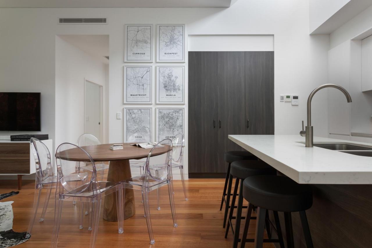 Stylish 2-Bed Apartment With Bbq Patio Near Beach Sydney Luaran gambar
