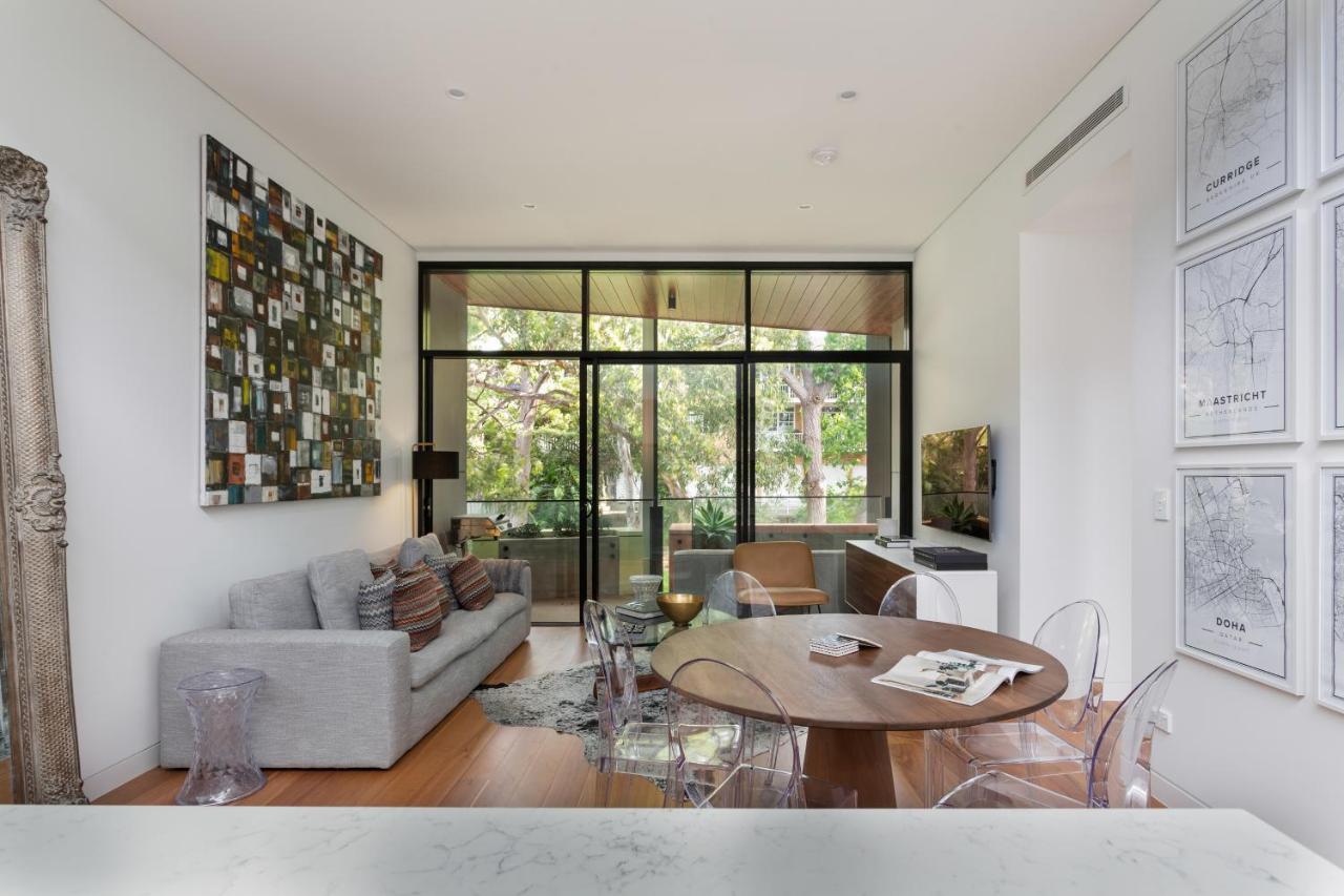 Stylish 2-Bed Apartment With Bbq Patio Near Beach Sydney Luaran gambar